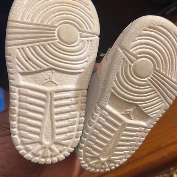 Used Nike air Jordan - Picture 3 of 4